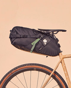 Miss Grape Cluster 20 Adventure Waterproof